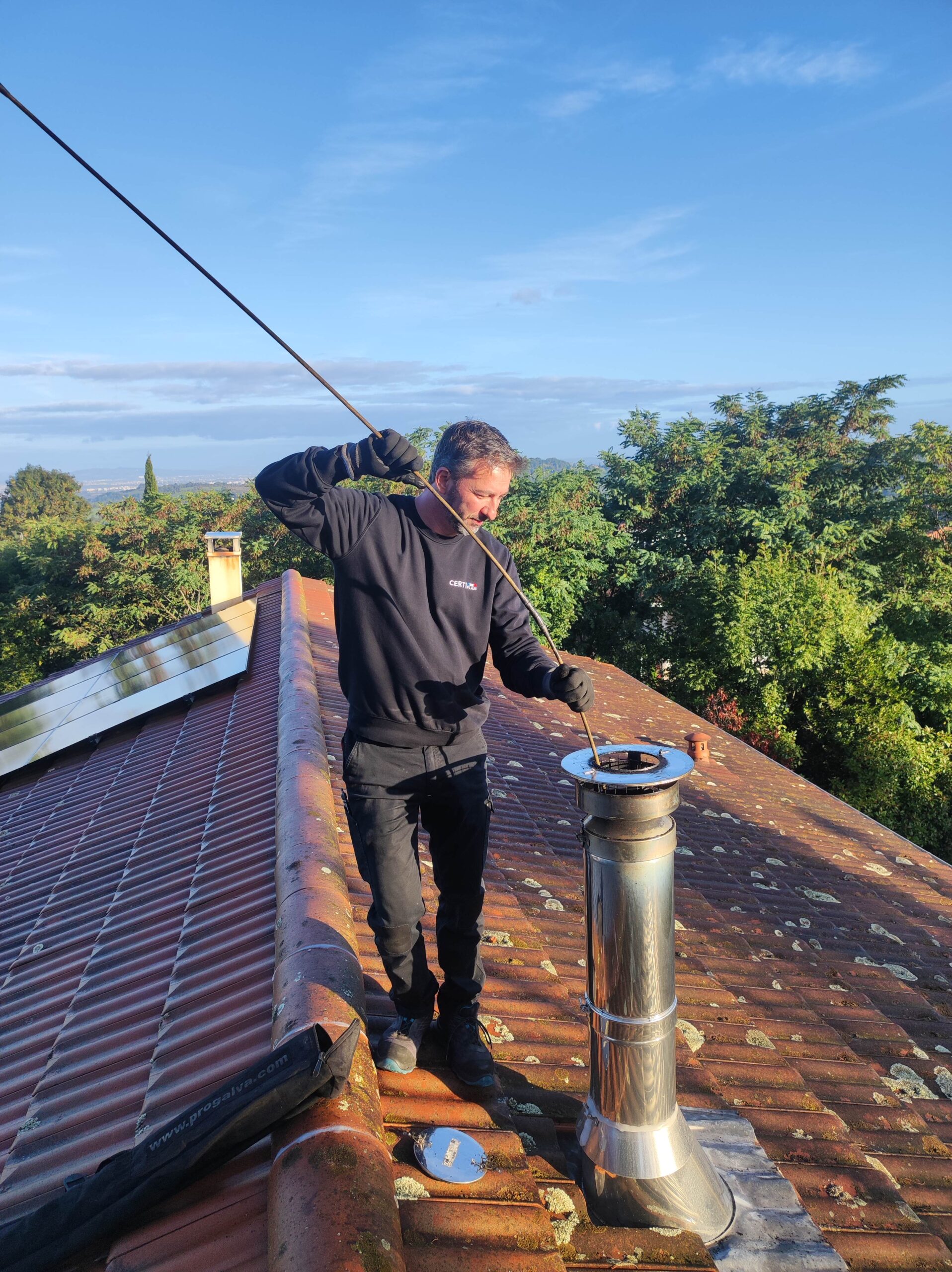 Ramonage poêle a bois certiflam