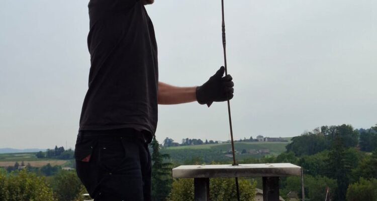 conduit de poele controle par un ramoneur professionnel